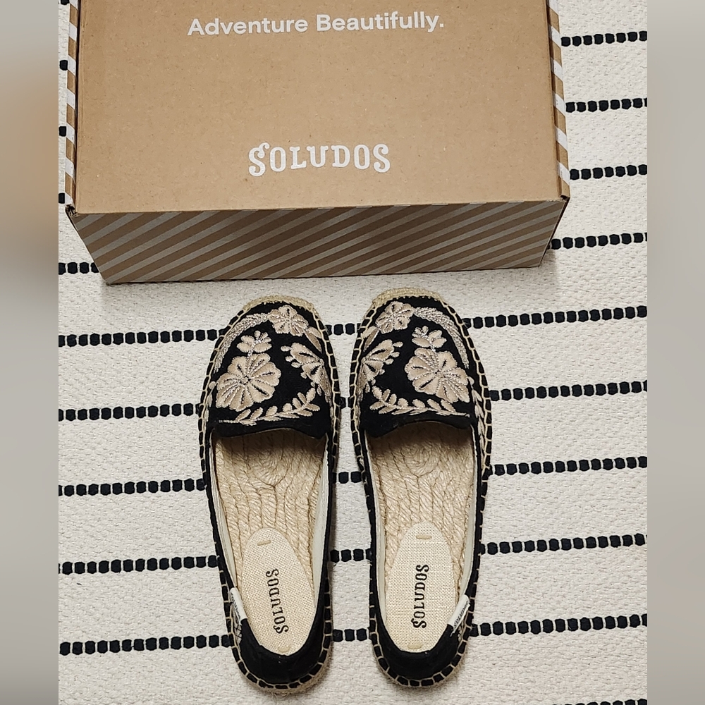 Soludos Women's Tuilleries Smoking Slipper Embroidered Espadrilles Size 5.5